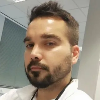 Dr. Juan Domínguez-Robles